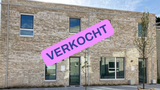 voorgevel sociale koopwoningen in oudenburg